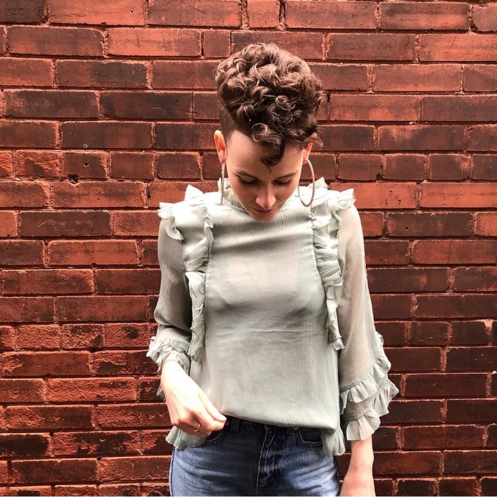 Ruffle 3/4 Sleeve Top